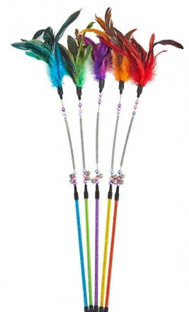 Zooroom | Plastikowa wędka na sprężynie z kolorowym piórkiem i dzwoneczkiem 60cm